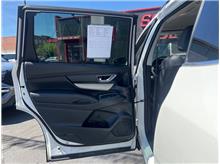 Vehicle Thumb #24