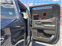 Vehicle Thumb #19
