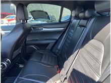 Vehicle Thumb #14