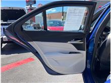 Vehicle Thumb #20