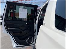 Vehicle Thumb #25