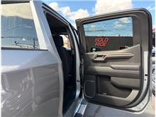Vehicle Thumb #19