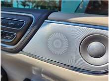 Vehicle Thumb #18