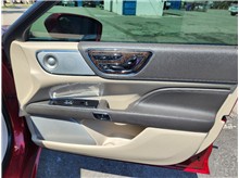 Vehicle Thumb #20