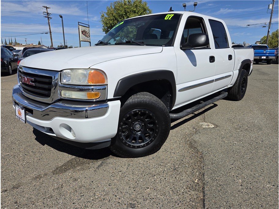 2007 GMC Sierra (Classic) 1500 Crew Cab from AutoSense Auto Exchange