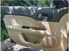 Vehicle Thumb #15