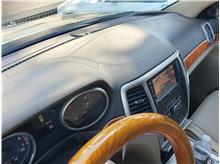 Vehicle Thumb #19