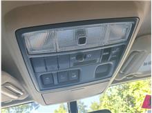 Vehicle Thumb #21