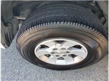 Vehicle Thumb #27