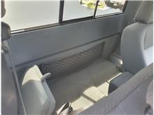 Vehicle Thumb #17