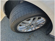 Vehicle Thumb #19