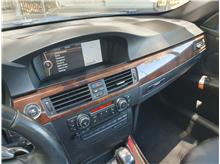 Vehicle Thumb #19