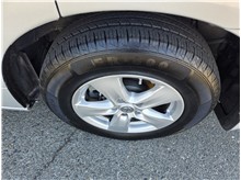 Vehicle Thumb #25
