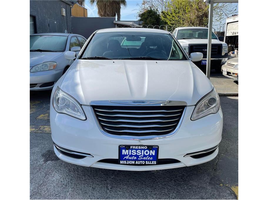 2014 Chrysler 200 from Mission Auto Sales