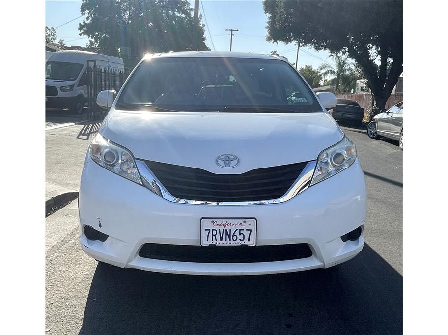 2012 Toyota Sienna from Mission Auto Sales