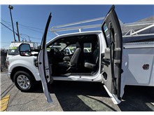 Vehicle Thumb #6
