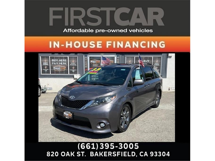 2015 Toyota Sienna from First Car