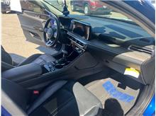 Vehicle Thumb #14