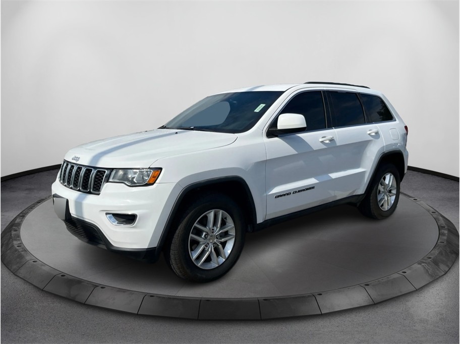 2017 Jeep Grand Cherokee Laredo E's photo