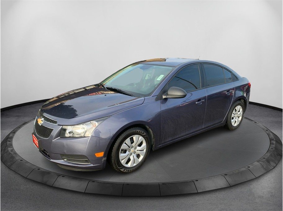 2014 Chevrolet Cruze LS's photo