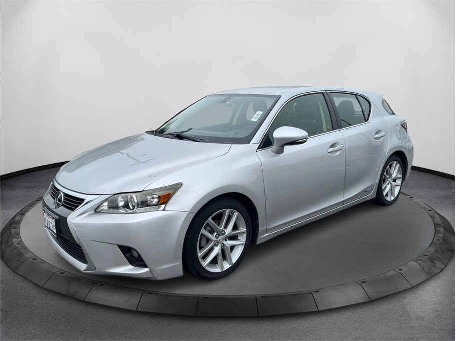 2015 Lexus CT 200h Base's photo