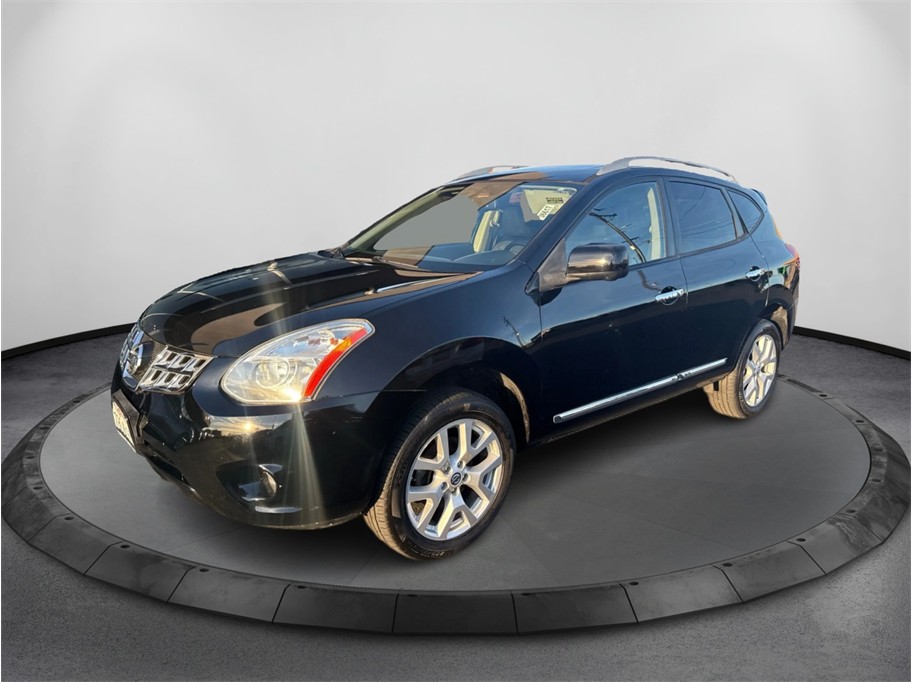 2013 Nissan Rogue SV FWD's photo
