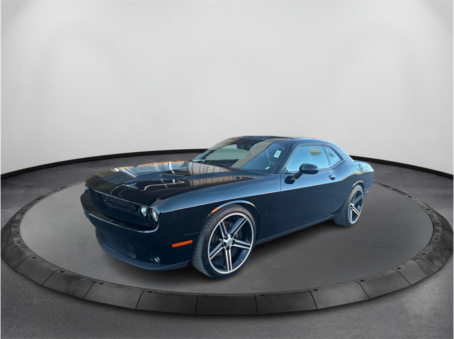 2017 Dodge Challenger SXT Plus