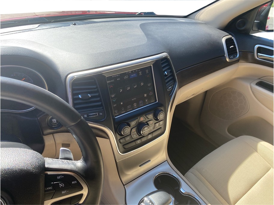 2015 Jeep Grand Cherokee Laredo - Photo 11