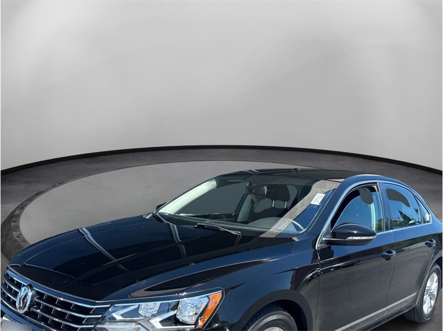 2016 Volkswagen Passat 1.8T S Auto PZEV's photo