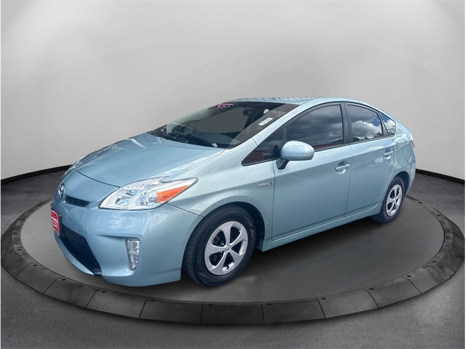 2014 Toyota Prius Three's photo
