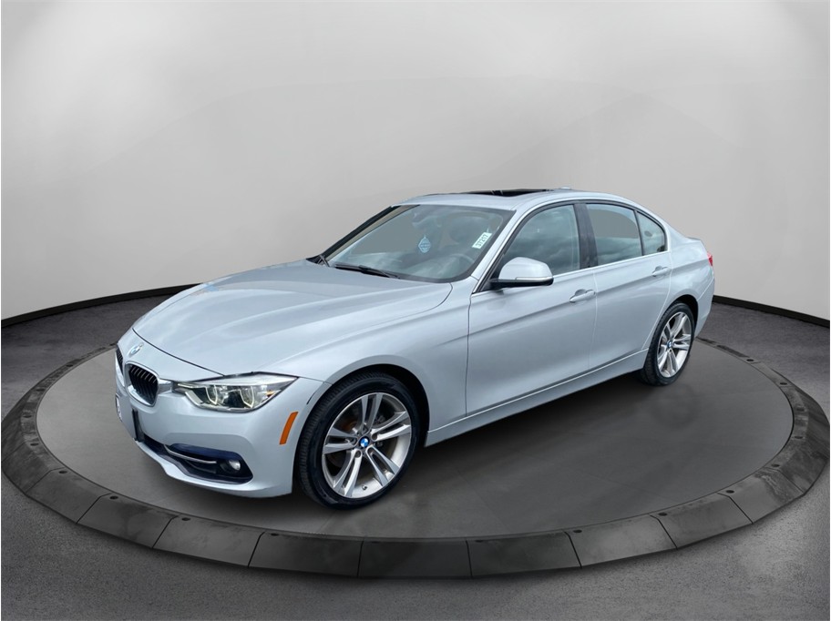 2018 BMW 3 Series 330i Sedan's photo