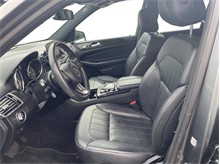 Vehicle Thumb #9