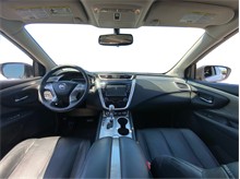 Vehicle Thumb #14
