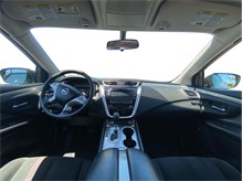 Vehicle Thumb #11