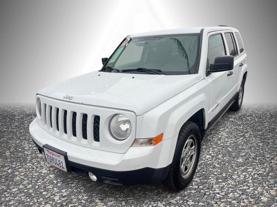 2016 Jeep Patriot Sport's photo