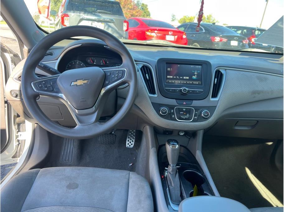 2016 Chevrolet Malibu 1FL - Photo 11