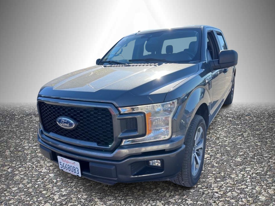 2020 Ford F-150 XL's photo