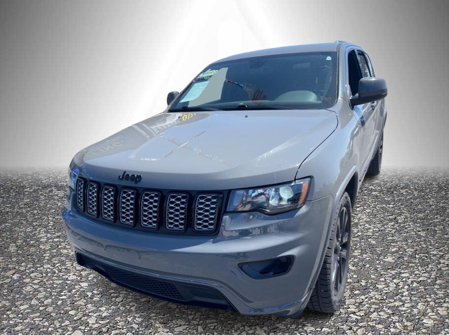 2019 Jeep Grand Cherokee Altitude's photo