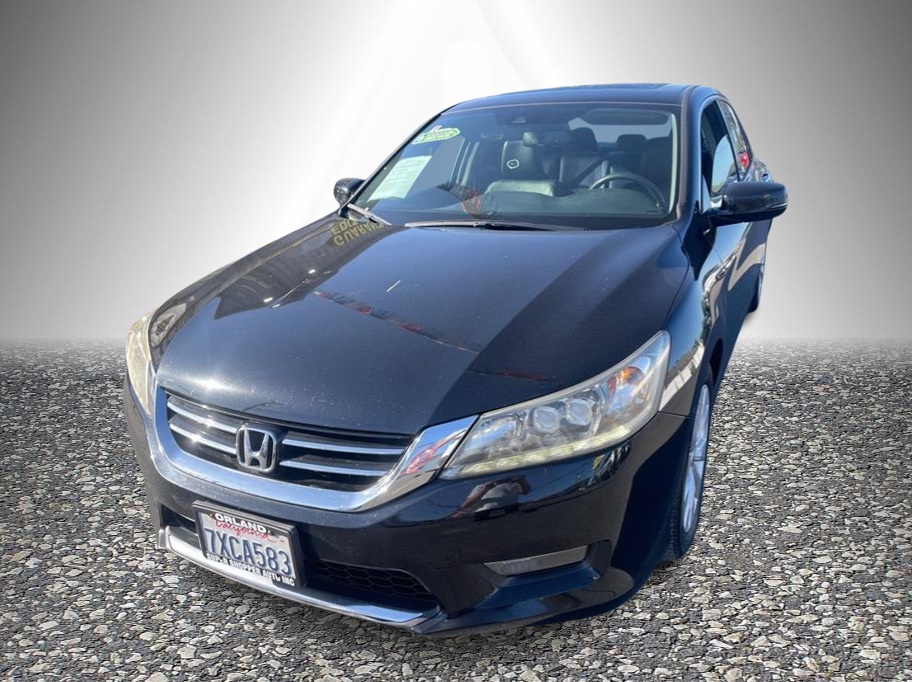 2015 Honda Accord Touring Auto's photo