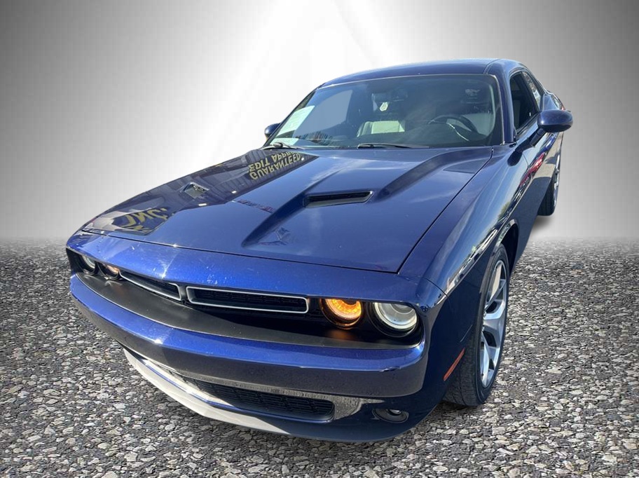2015 Dodge Challenger SXT Plus's photo