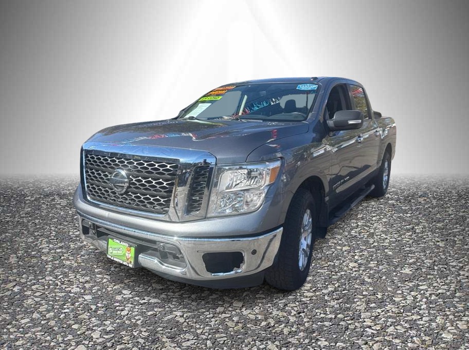 2018 Nissan Titan SV