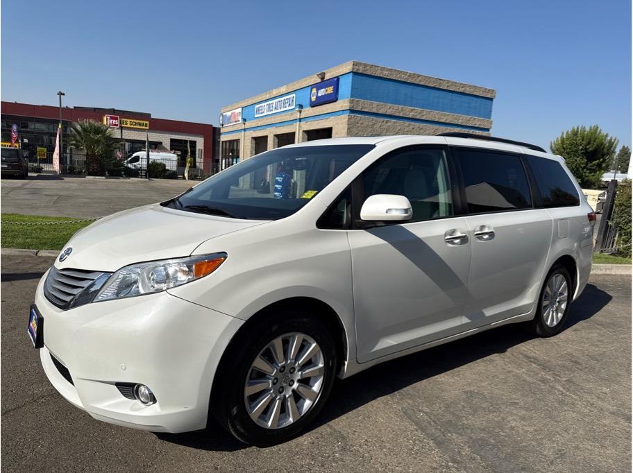 2013 Toyota Sienna from Sierra Auto Center