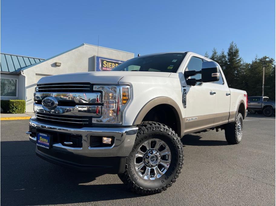 2019 Ford F350 Super Duty Crew Cab from Sierra Auto Center