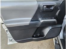 Vehicle Thumb #11