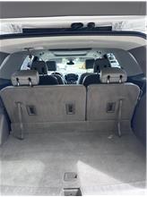 Vehicle Thumb #16