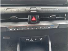 Vehicle Thumb #18