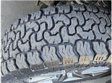 Vehicle Thumb #26