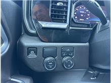 Vehicle Thumb #24