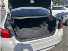 Vehicle Thumb #30