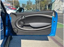 Vehicle Thumb #16